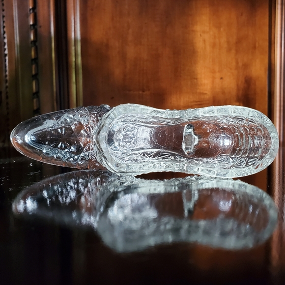 Vntg Daisy and Button Clear Glass Slipper - Picture 6 of 9